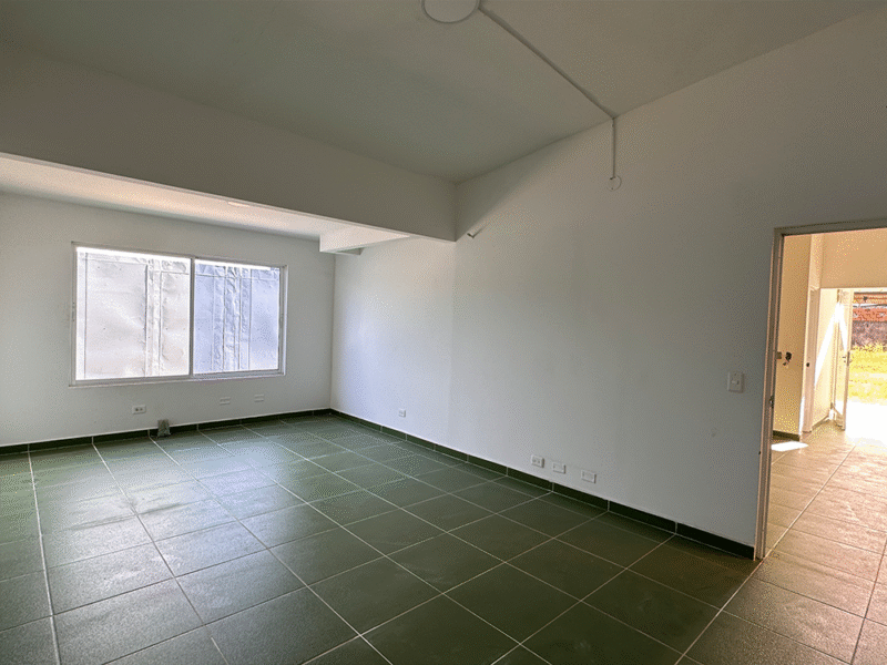 BODEGA - Cerca al Aeropuerto