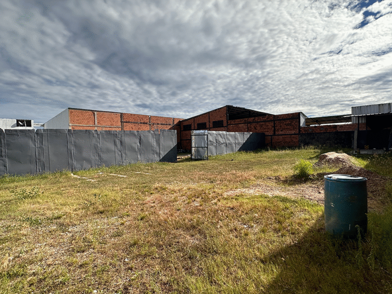 BODEGA - Cerca al Aeropuerto