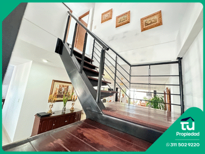 CASA EN URBANIZACIÓN EXCLUSIVA | CERCA A UNICENTRO | PONTEVEDRA