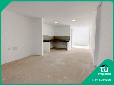 CASA DE 3 PISOS | XIRUMA