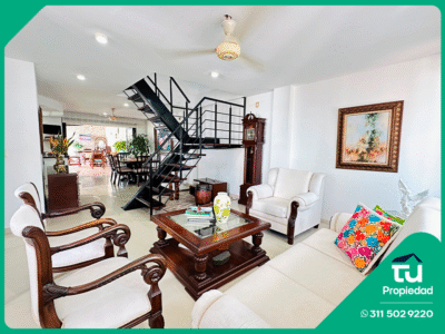 CASA EN URBANIZACIÓN EXCLUSIVA | CERCA A UNICENTRO | PONTEVEDRA