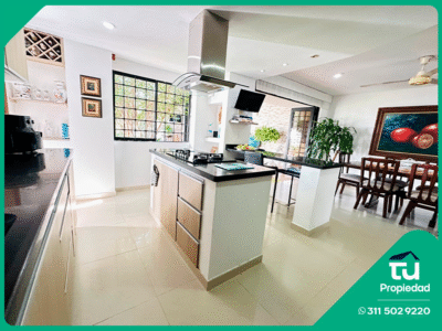 CASA EN URBANIZACIÓN EXCLUSIVA | CERCA A UNICENTRO | PONTEVEDRA