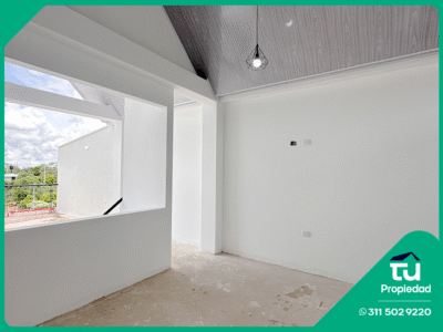 CASA DE 3 PISOS | XIRUMA